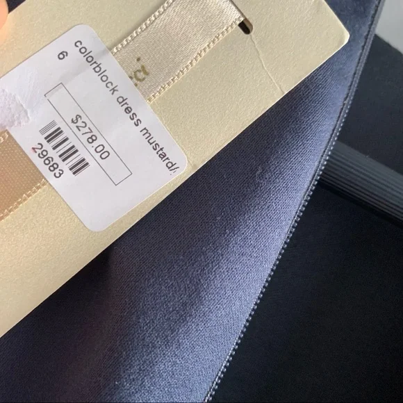 Carlucci Colorblock Pleated Dress mustard - Picture 6 of 9